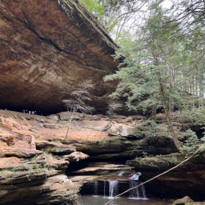 Old Man's Cave on hiking trail in Hocking Hills State Park, Ohio, May 2022